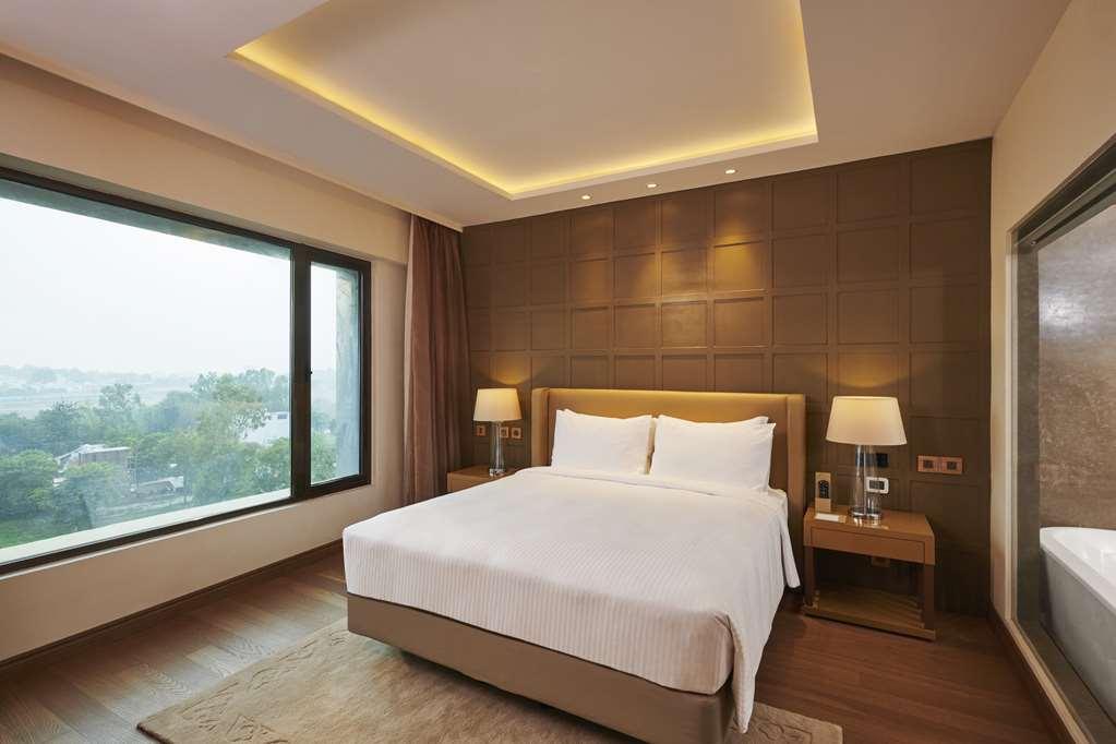 Hilton Garden Inn Lucknow Quarto foto